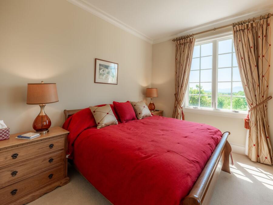 Guest suite