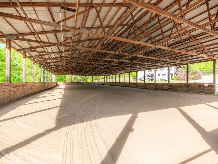 Covered riding arena